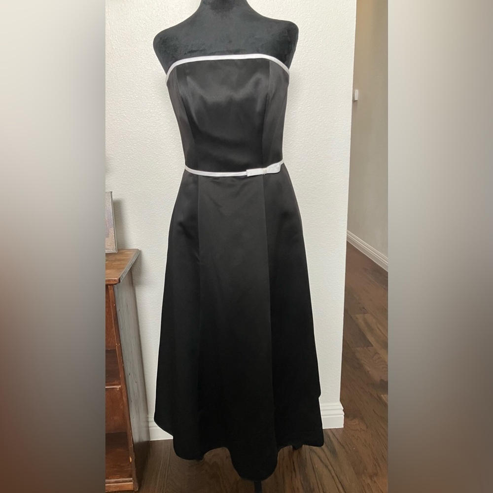 Avalon Bridal Black Prom Formal Dress Bridesmaid Party Strapless White Bow Sz 10